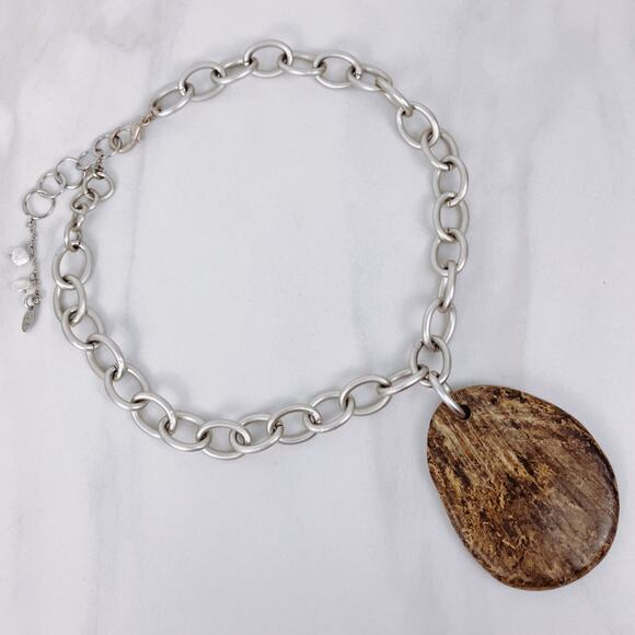 VTG Signed Furla Italy Earthy Pendant Necklace Chunky Silver Tone Chain, Pearls - Picture 3 of 10